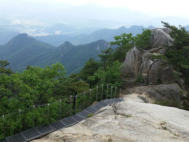 여름산이 가진 매력, 경기도의 산 운악산