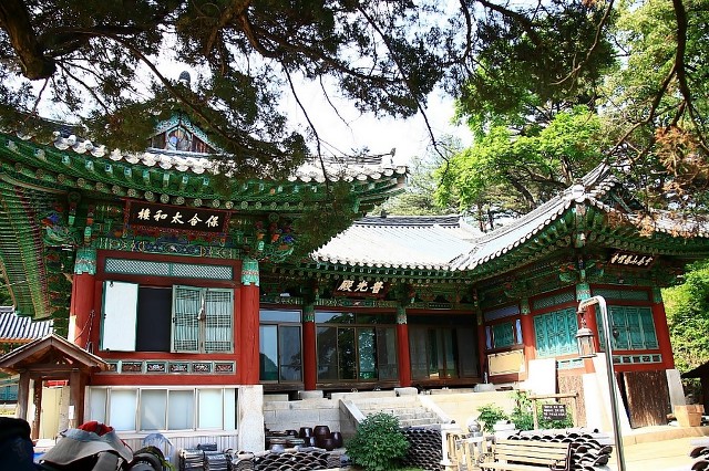 여름산이 가진 매력, 경기도의 산 운악산