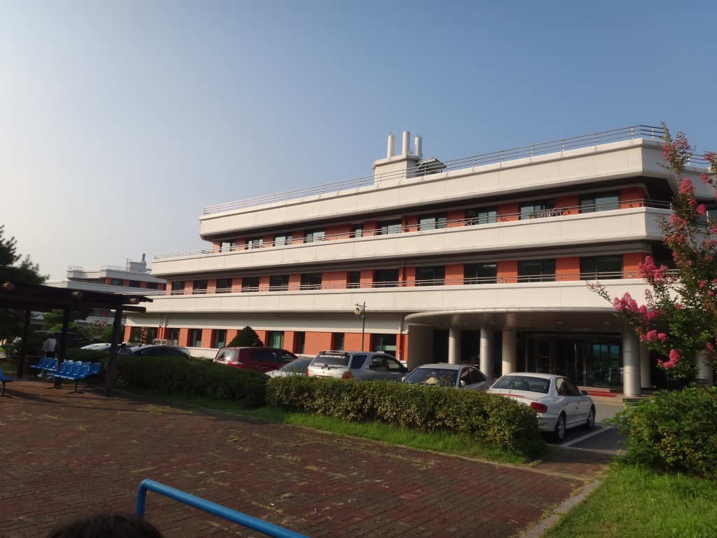 코바코 본관건물. 회의실과 교육실들이 준비되어 있다.