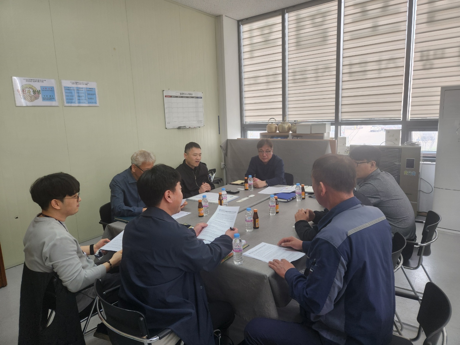 경기도 임금체불 전담팀은 지난해 4월 김포시 관내 관급공사 현장을 방문해 현장의 이야기를 들었다.