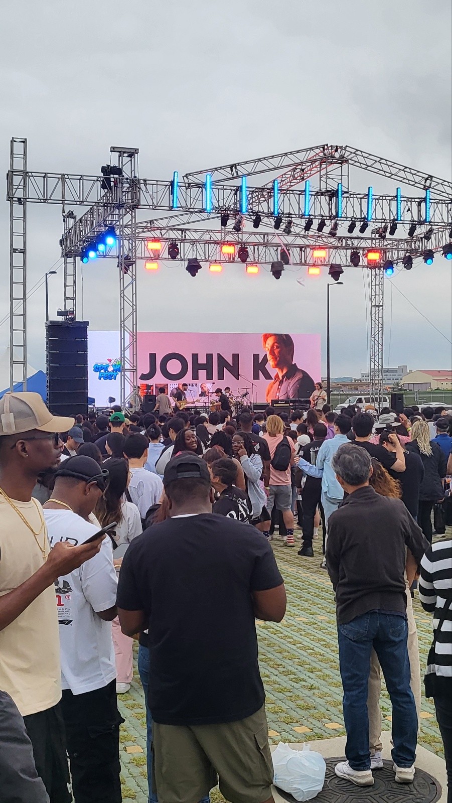 축제에는 공연도 준비되었다.