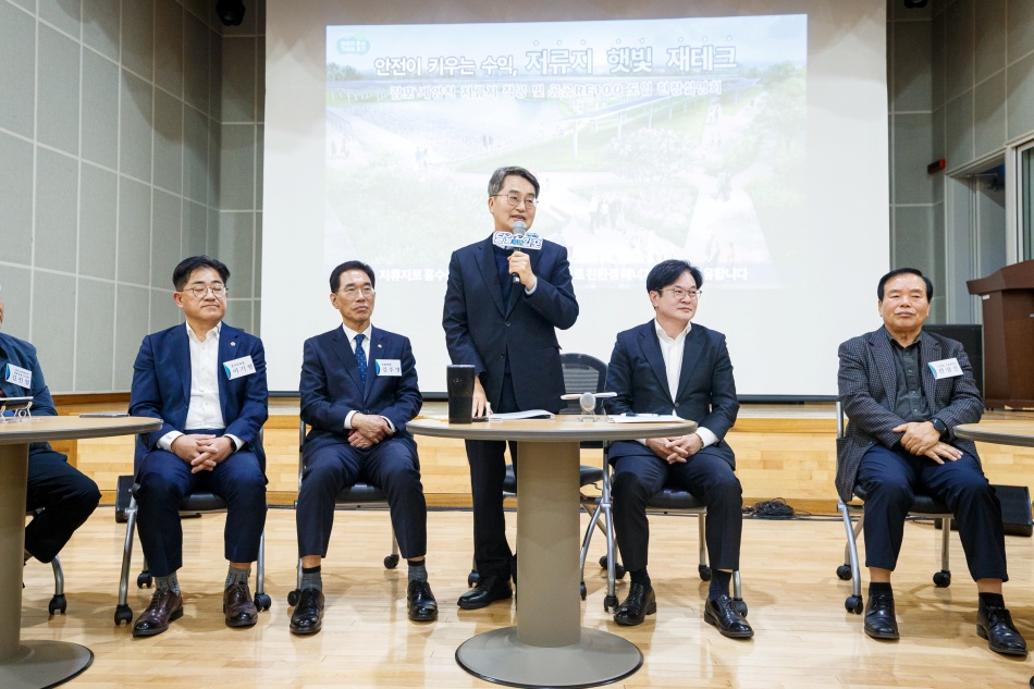 김동연 경기도지사는 “김포 계양천 정비사업이 홍수 예방은 물론 기후 대응과 수익 창출을 할 수 있는 1석3조 사업”이라며 추진 의지를 밝혔다. ⓒ경기도청