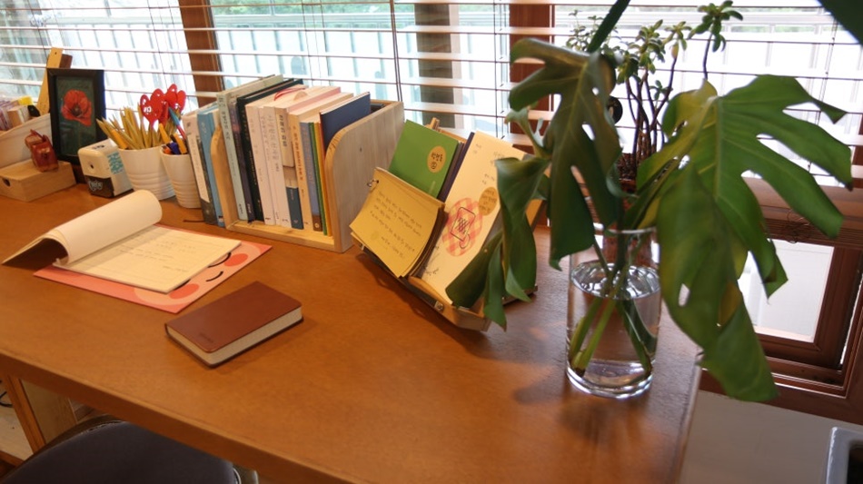 사각사각책방에는 필사를 할 수 있는 공간이 있다. ⓒ의왕시 공식 블로그