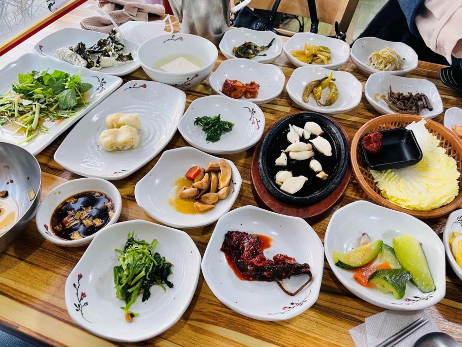 걸구쟁이네는 오신채를 멀리하고 고기를 일절 쓰지 않는 사찰음식으로 손꼽히는 곳이다. @ 경기관광포털 출처