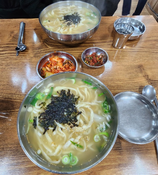 광명홍두깨손칼국수. ⓒ광명홍두깨칼국수