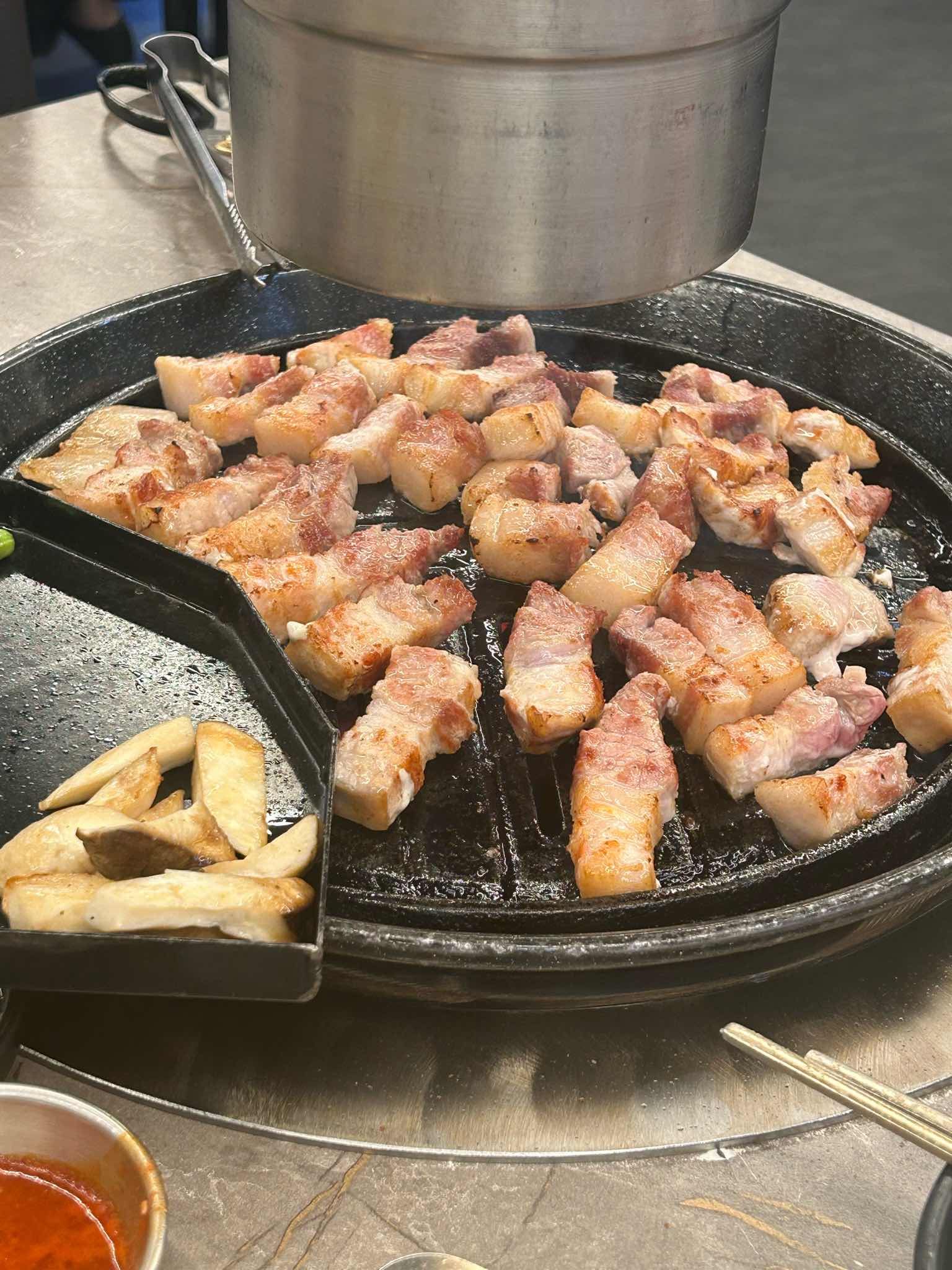 한양은 과천에 본점을 두고있는 제주숙성 고깃집으로 블루리본 서베이, 과천맛집 선발대회 등에 선발된 맛집이다. @ 경기관광포털 출처