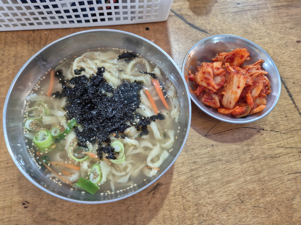 ▲ 칼국수 ⓒ 이지호 기자