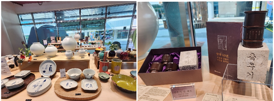 △ 진열된 도자 작품들과 ‘발명의 날 기념품’으로 제작된 ‘측우기 잔 세트‘ ⓒ 오승훈 기자