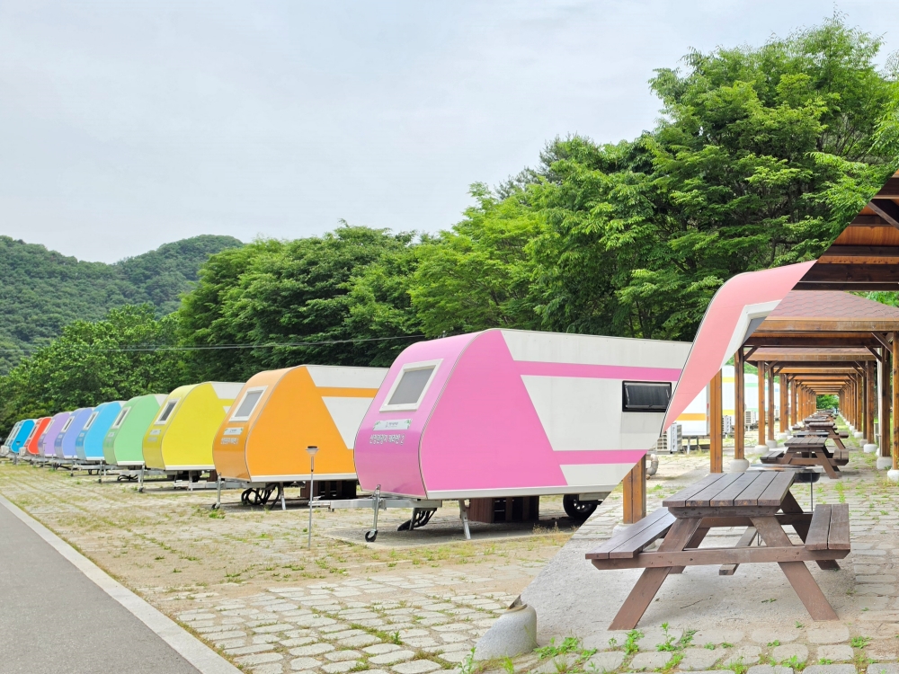 카라반과 편의시설 ⓒ 최병용 기자