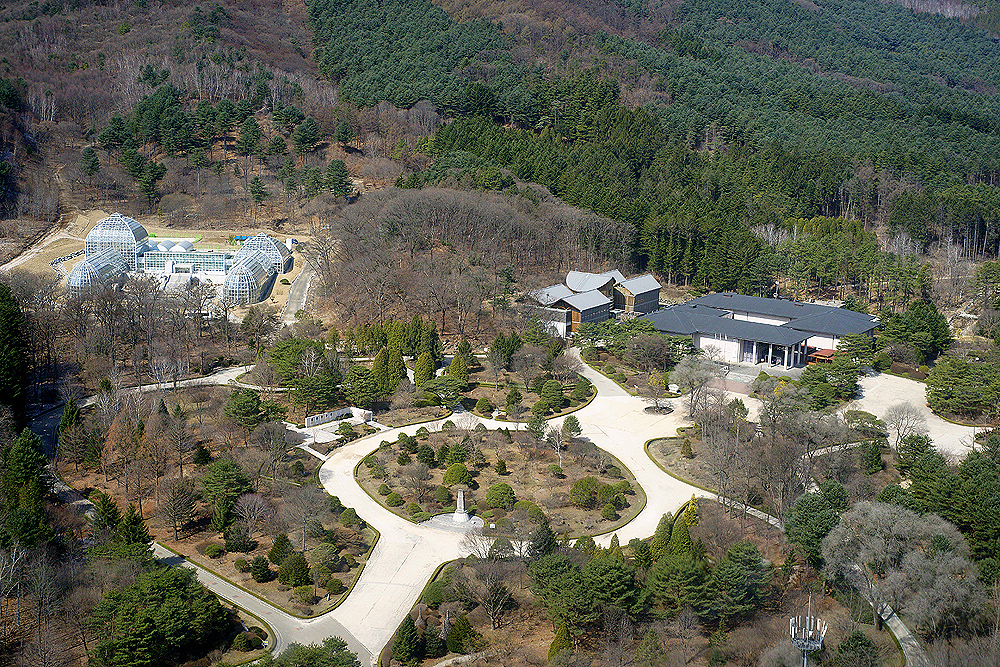 하늘에서 내려다 본 국립수목원.