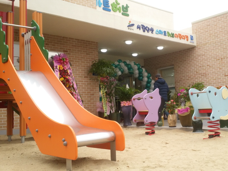 “이제는 보육 걱정 없이 마음 놓고 일할 수 있어요” : : 경기도뉴스포털 “이제는 보육 걱정 없이 마음 놓고 일할 수 있어요”