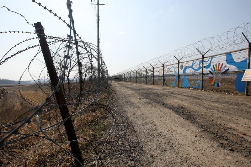 경기도는 오는 14일 DMZ 일원에서 ‘영화인과 함께 하는 DMZ 팸투어’를 실시한다.