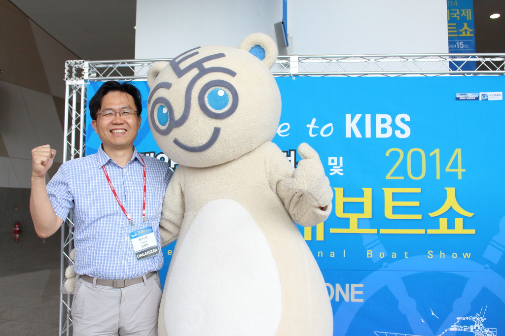 2014 경기국제보트쇼! 해양레저에 `안전`을 더했습니다! : : 경기도뉴스포털 2014 경기국제보트쇼! 해양레저에 `안전`을 더했습니다!