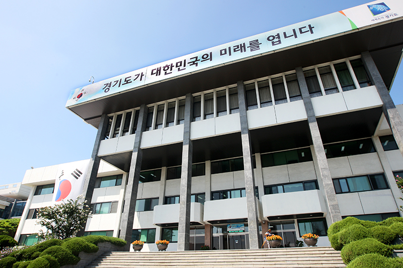 경기도는 발전소, 석유화학산업용 대형 밸브 전문제조기업인 영국 CCI사가 파주 당동 외국인투자기업 전용산업단지에 입주한다고 15일 밝혔다.