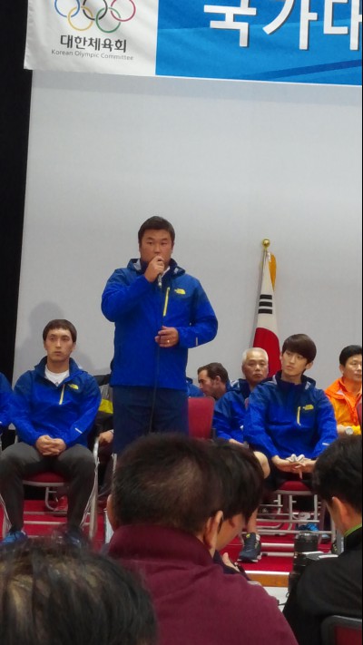 양궁 국가대표 오진혁 선수의 각오를 전하고 있다