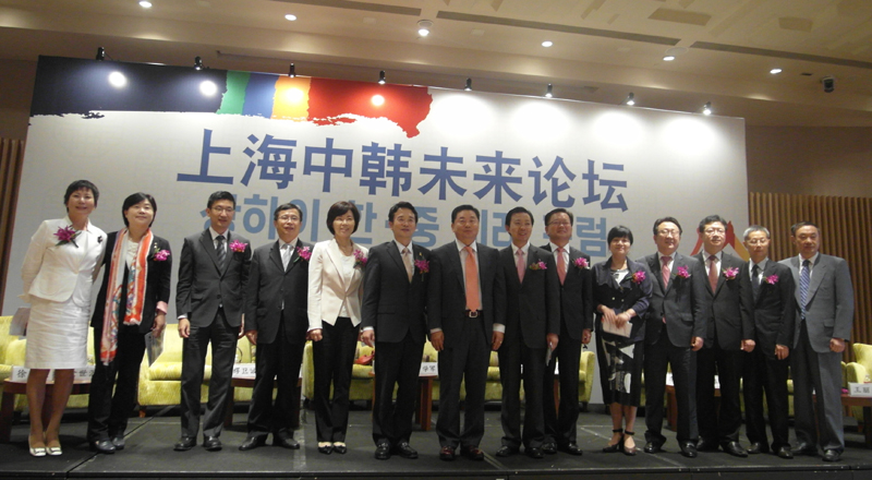 남 지사는 27일 오전 상하이총영사관과 상하이공공외교협회가 주최한 ‘한·중 미래 포럼’에 참석했다.