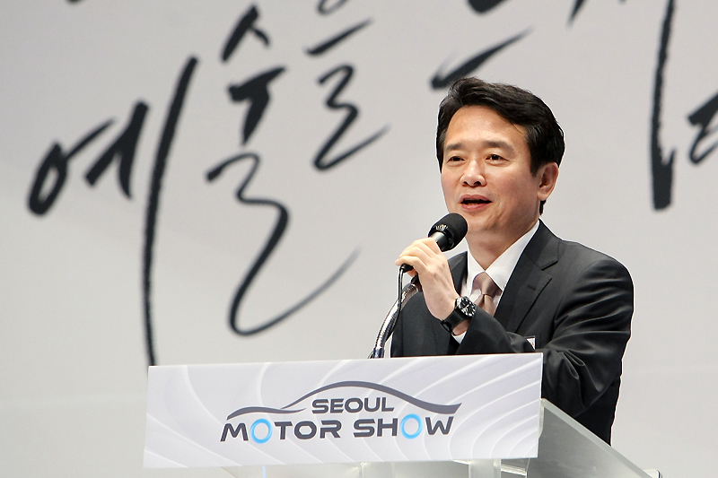 남경필 지사는 개막식에서 “대한민국 자동차의 현재와 미래를 한눈에 살펴볼 수 있는 ‘2015 서울모터쇼’를 경기도 킨텍스에서 열게 돼 매우 기쁘다”며 감사 인사를 전했다.
