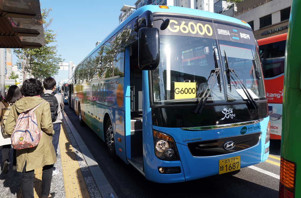 굿모닝급행버스는 6개 이하의 주요 거점 정류소만을 정차하는 새로운 교통시스템으로, 입석률 감소와 운송효율 증가에 이바지하고 있다.