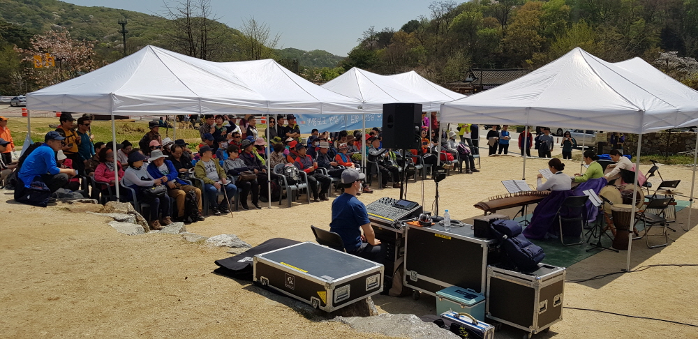 올해 세 번째 도보행사인 ‘남한산성 옛길 제3차 도민 참여 도보 행사’가 15일 개최됐다.