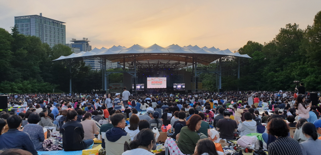 여름밤 즐기는 도심 속 무료 콘서트 : : 경기도뉴스포털 여름밤 즐기는 도심 속 무료 콘서트 