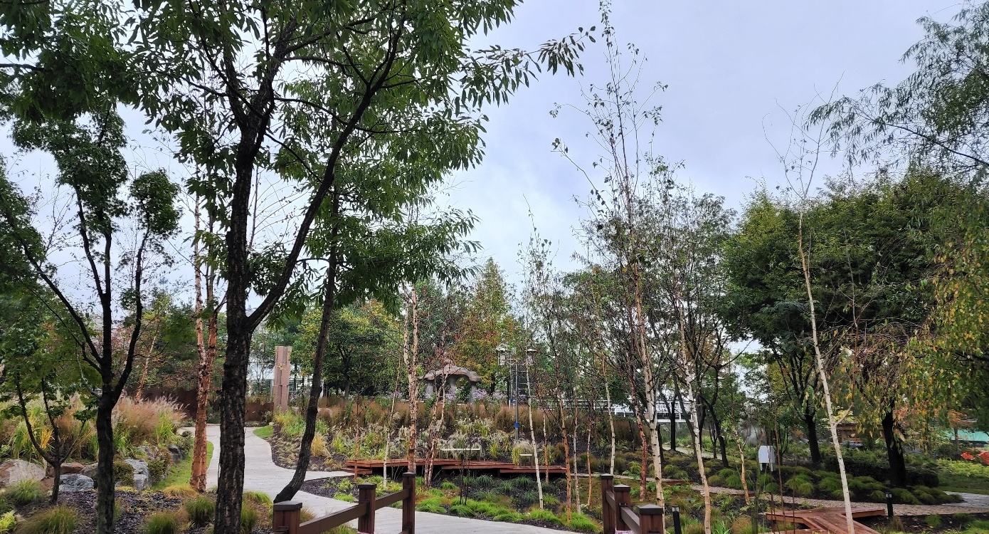 오산 맑음터공원 광장 및 박람회장 곳곳에서 다양한 정원체험 프로그램을 즐길 수 있다.
