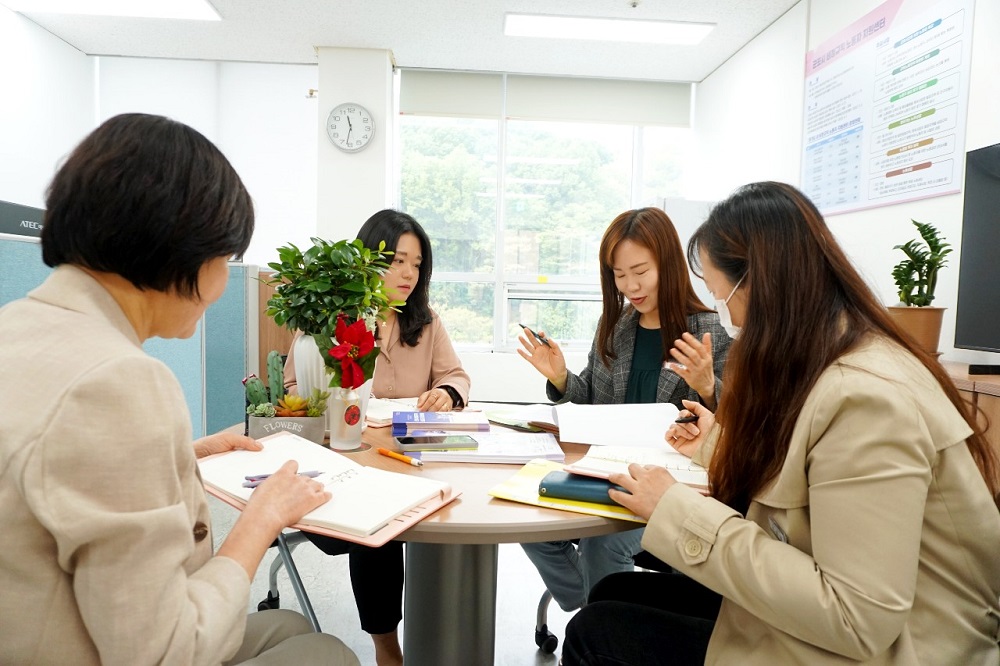 군포시 비정규직 노동자 지원센터 탐방…민선 8기 1호 개소 경기도뉴스포털