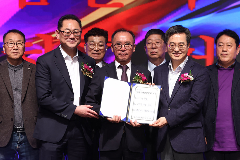 경기도상인연합회는 이날 전통시장 활성화를 위해 ▲안전한 시장 ▲믿음을 주는 시장 ▲친절하고 청결한 시장이라는 3대 비전을 선포했다.