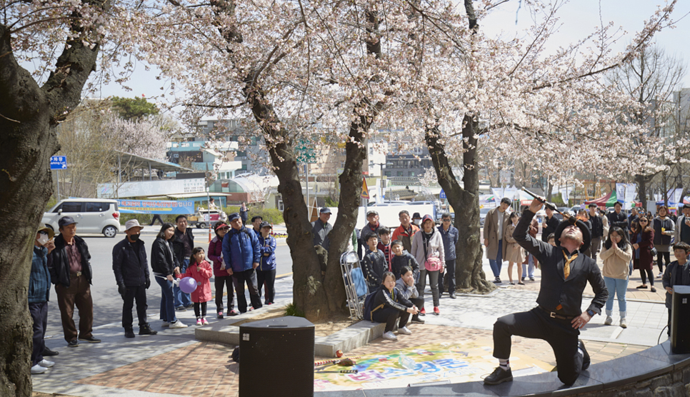 눈부신 봄날, 봄꽃향기 속으로 여러분을 초대합니다… 경기도, 봄꽃축제 개최