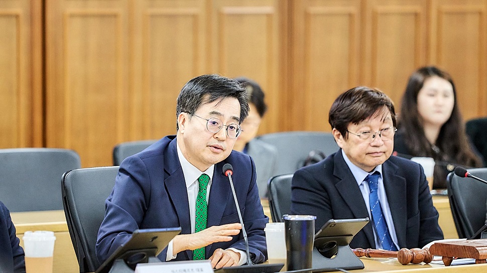기후문제는 위기가 아닌 성장기회! 경기도, 탄소중립·녹색성장위원회 개최 