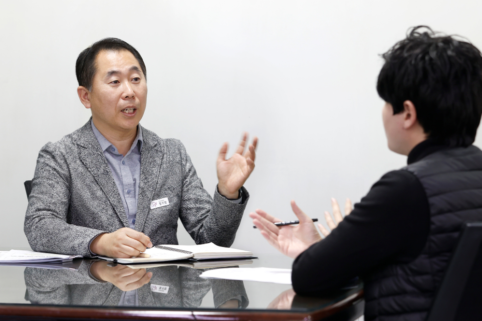 정기헌 성남시 토지정보과 토지관리팀장은 성남시와 같은 시·군은 안전전세 프로젝트를 위해 현장에서 정책을 시행하고 지원하는 중점적 역할을 담당하고 있다고 소개했다. 