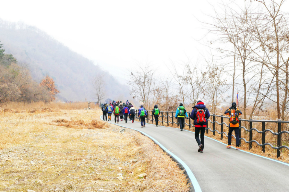 평화누리길 12코스 통일이음길은 김포 대명항에서 시작해서 경기 북부의 4개 지역을 지나는 대장정이 마무리되는 구간이다.