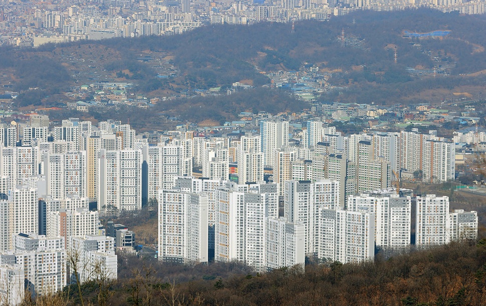 경기도가 복잡한 집합건물 관리의 어려움을 해결하고자 오는 6월 19일 경기도인재개발원에서 ‘집합건물 관리 관계자 교육’을 실시한다.