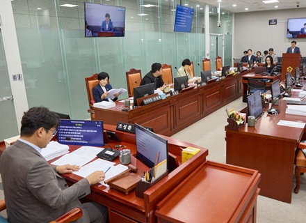 70년 희생에 응답…기획재정위원회, 미군 반환공여구역 개발 기금 설치 조례 통과 이미지