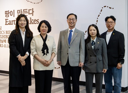 문화체육관광위, ‘2026 경기도자비엔날레’ 개막식 참석…세계 도자문화의 중심 경기도 도약 지원 약속