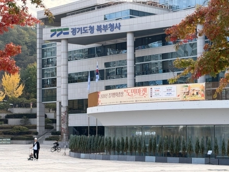 주말 광장에서 만난 작은 즐거움, 2026 경기평화광장 도민마켓