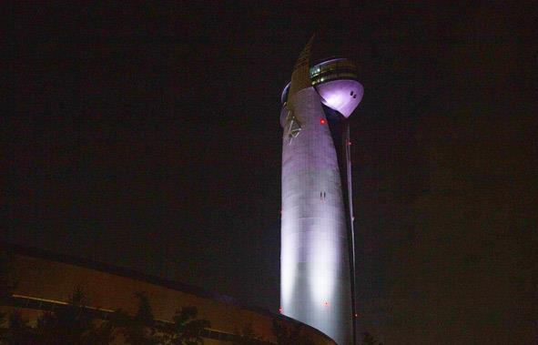 주변의 한강과 검단산 등 아름다운 풍경을 한눈에 조망할 수 있는 105m 높이의 하남 유니온타워는 주변의 화려한 야경과 달구경에도 안성맞춤인 곳이다. @ 경기관광포털 출처