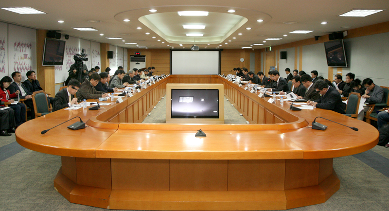 6일 신관 1층 회의실에서는 보트쇼 사무국 각 팀장과 지원부서 담당자 40여명이 참석한 가운데 제5회 경기국제보트쇼 추진상황 보고회가 개최됐다.