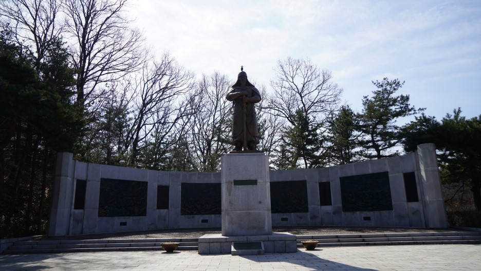 충장공 권율 도원수 동상