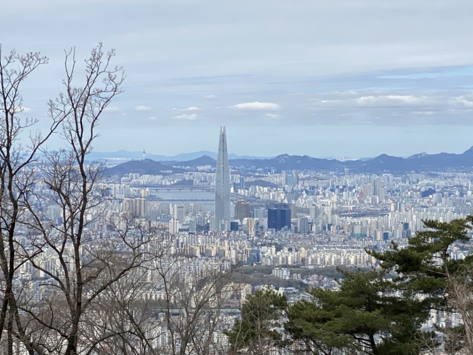 남한산성 위에서 바라본 서울의 모습 