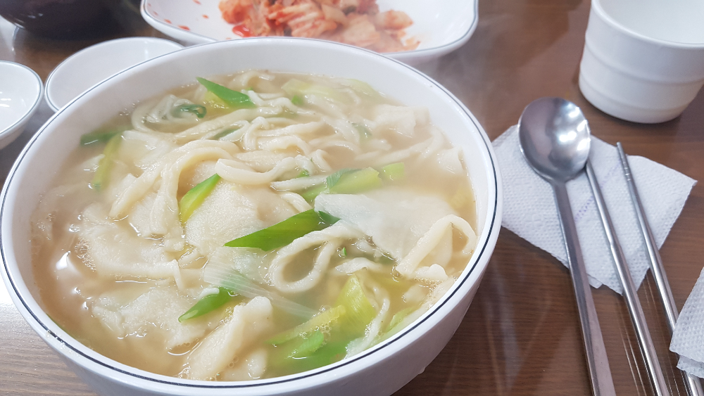 광교 강조손칼국수는 ‘광교칼국수 맛집’으로도 알려져있다. 자료사진.