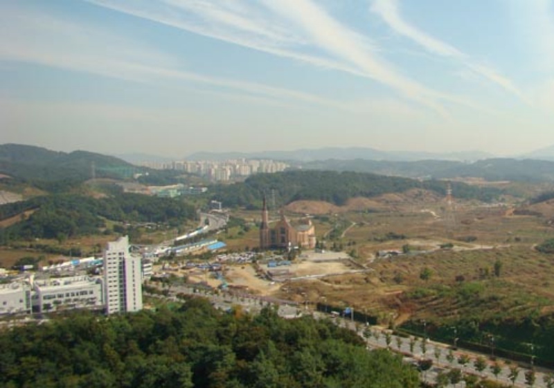 광교신도시가 조성되기 전 수원 이의동 일대 모습.