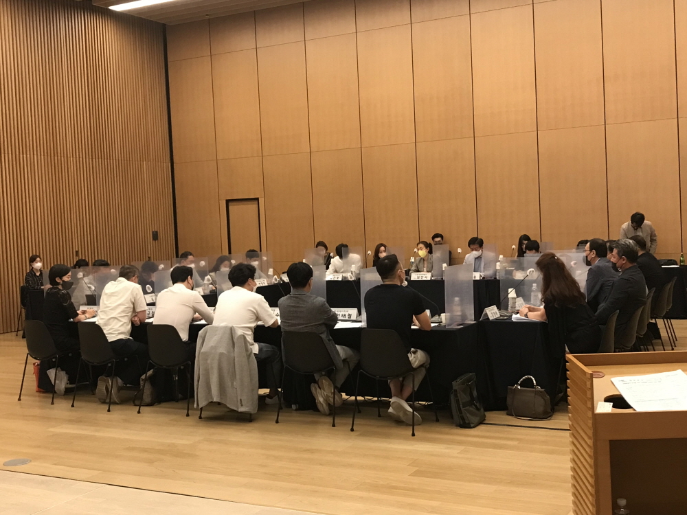 경기도와 경기관광공사는 전국 지자체 최초로 ‘스몰미팅(소규모 회의)’ 마이스 지원사업을 추진하고 ‘경기 마이스 스몰미팅 개최지원 사업’ 대상자를 모집한다.