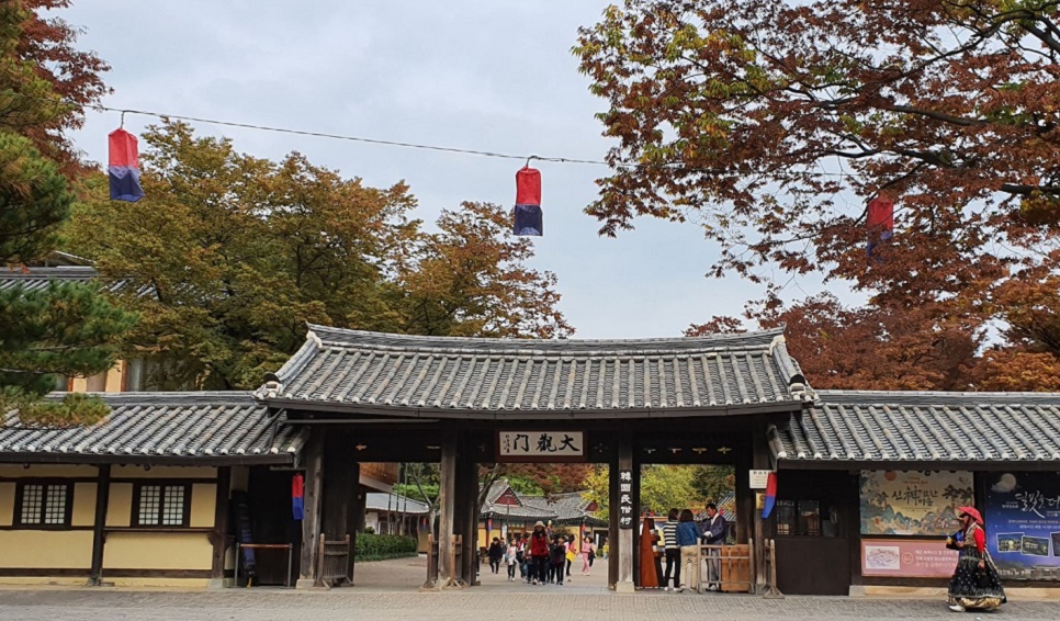 용인 한국민속촌.