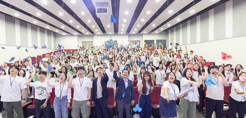 경기도는 도내 19~39세 청년에게 해외대학 연수 경험을 제공해 배움과 진로 개척 동기를 부여하는 ‘경기청년 사다리 프로그램’을 운영한다.