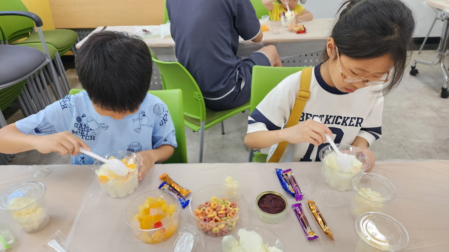 빙수 만드는 기자